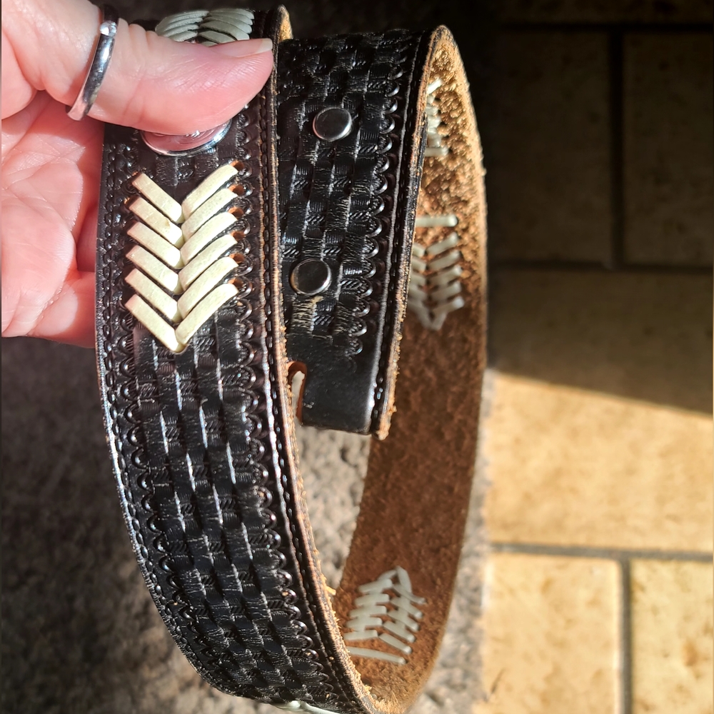 Black & white handmade leather western tribal belt 26" w/silver buttons - Picture 2 of 3